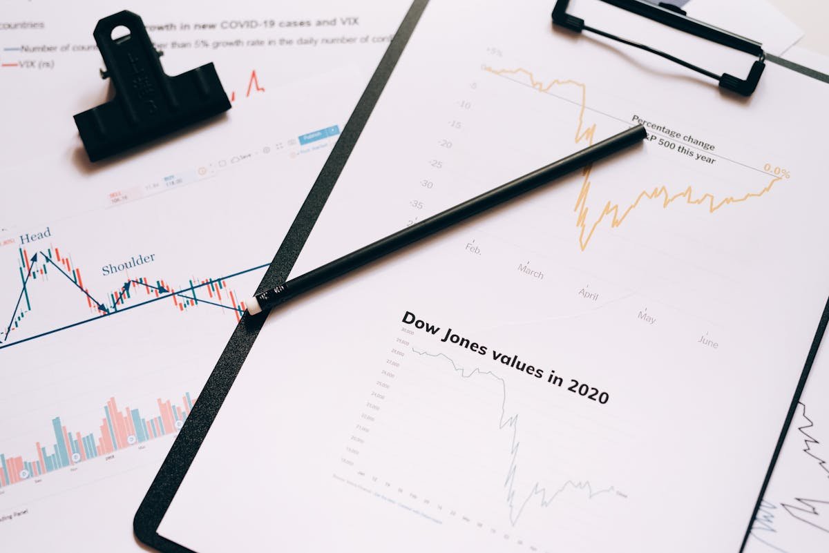 SEC Form NT Late Filing Notification: An Engineer's 2026 Guide to Rule 12b-25 Filings