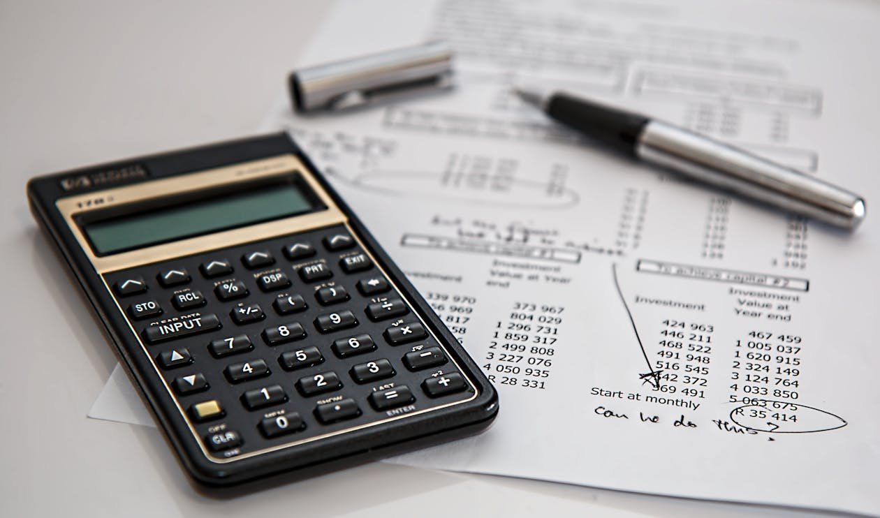 SoFi vs Ally: The Complete Comparison for Smart Banking in 2025
